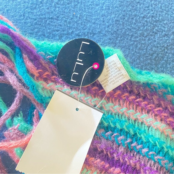 Lulu fringed scarf - Picture 4 of 9